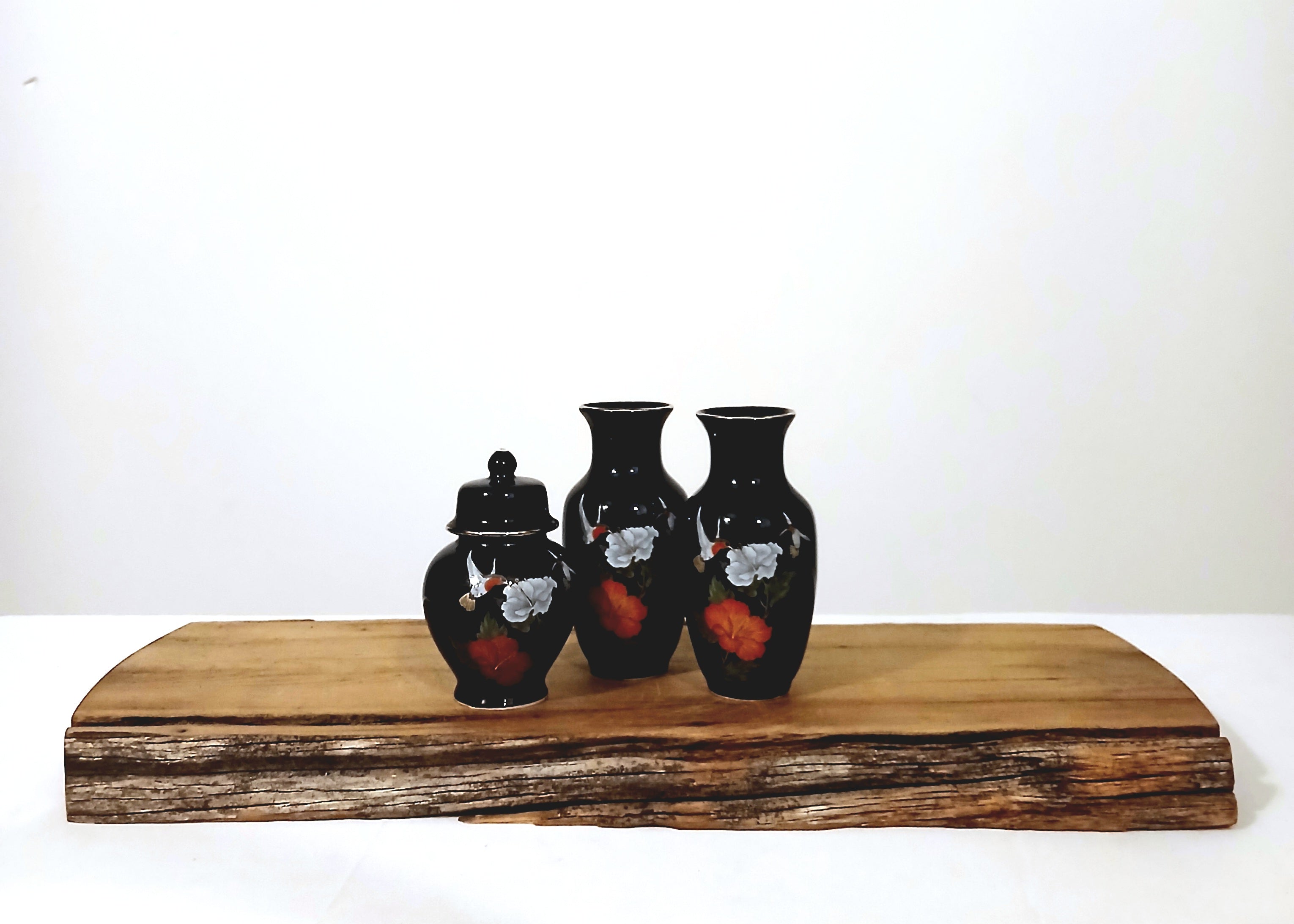 Japanese Fine China Black Ceramic Vase & Ginger Jar Set — Hand-Painted Hummingbird & Hibiscus - The Plant Warehouse NZ