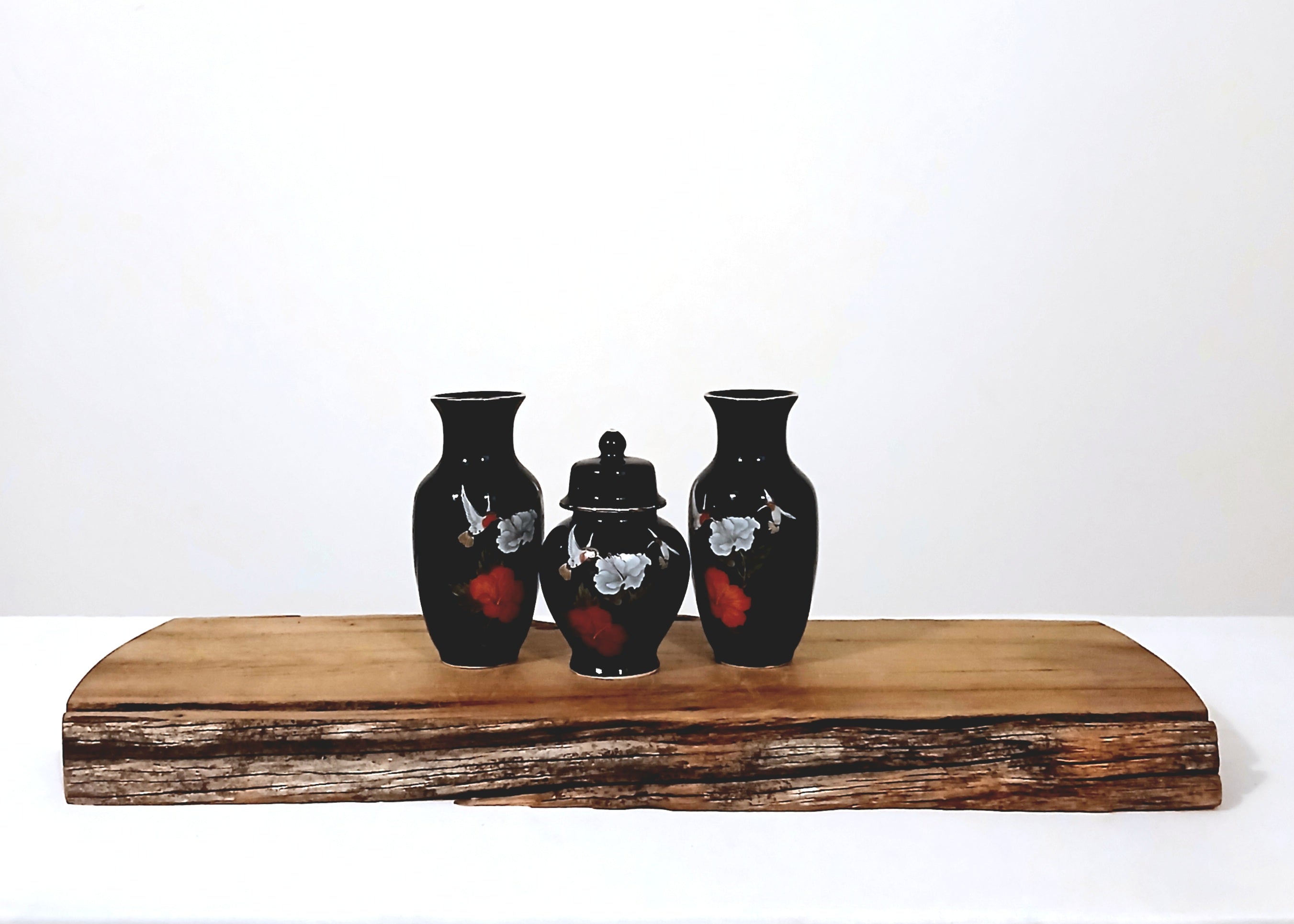 Japanese Fine China Black Ceramic Vase & Ginger Jar Set — Hand-Painted Hummingbird & Hibiscus - The Plant Warehouse NZ
